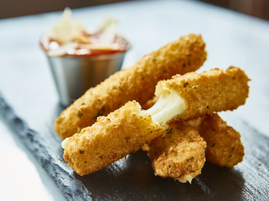 Order 4 pieces mozzarella sticks  food online from Little Italy Pizza store, New York on bringmethat.com