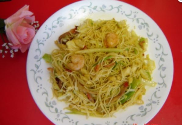 Order 70. Singapore Rice Noodle  food online from China Garden store, Waukegan on bringmethat.com