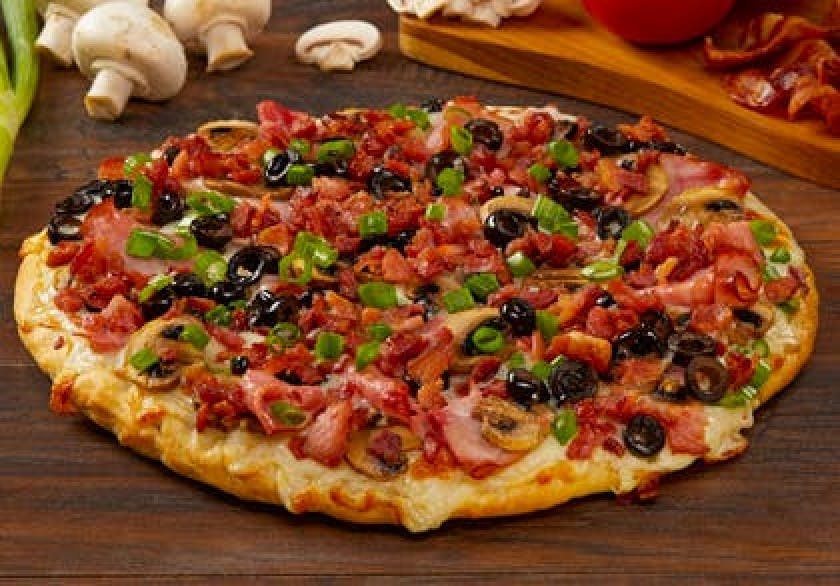 Order Sizzlin' Bacon Classic Pizza - Small 10" (10 Slices) food online from Mountain Mike Pizza store, Alameda on bringmethat.com