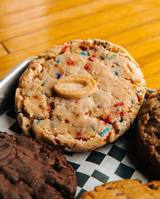 Order Sprinkle Cookie food online from Coop Deville store, Pittsburgh on bringmethat.com