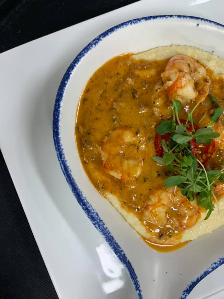 Order Old Charleston Shrimp & Grits Signatures food online from Portum store, Oxon Hill on bringmethat.com