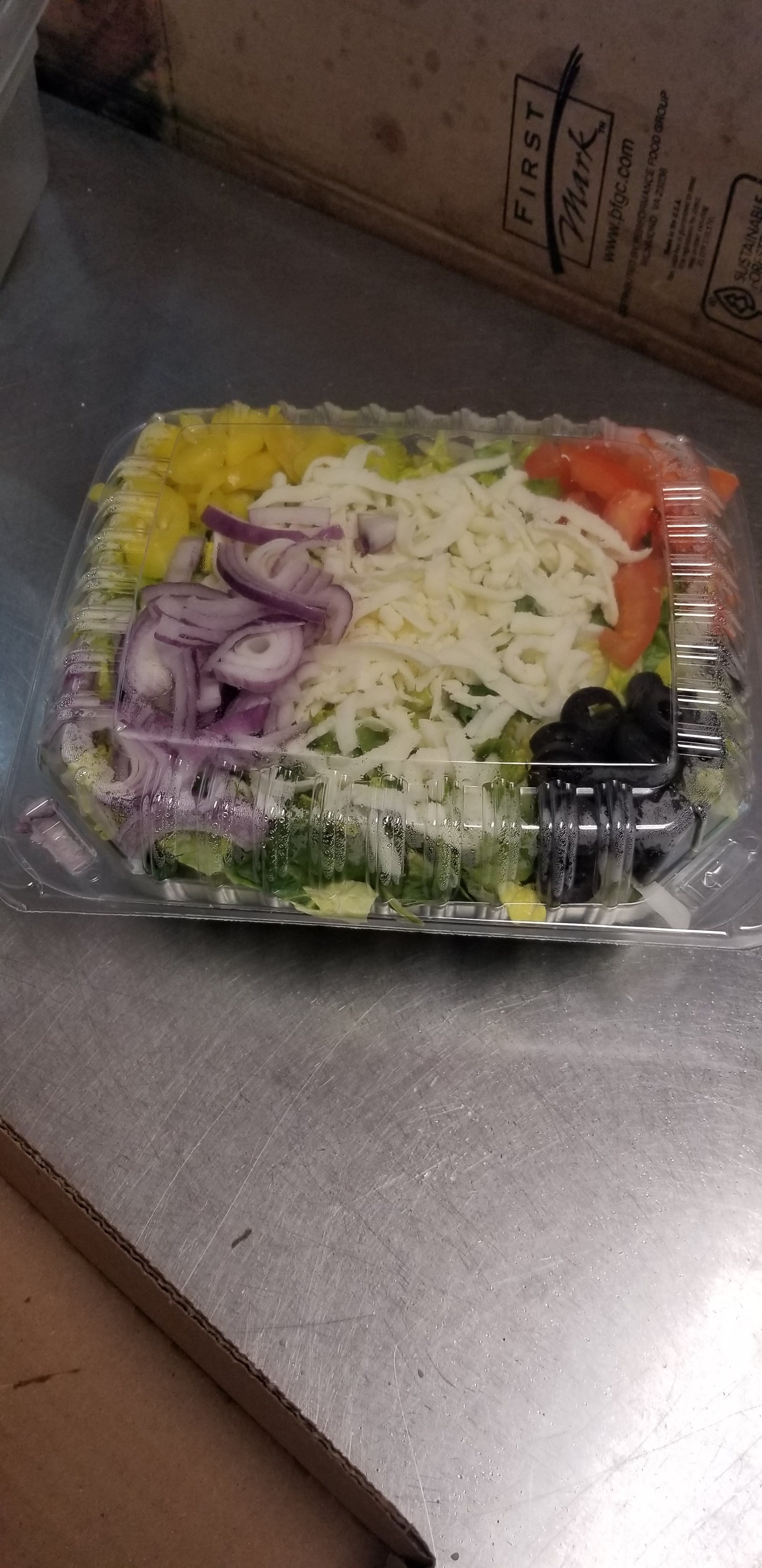 Order House Salad - Salad food online from Golden Pizza store, San Bernardino on bringmethat.com