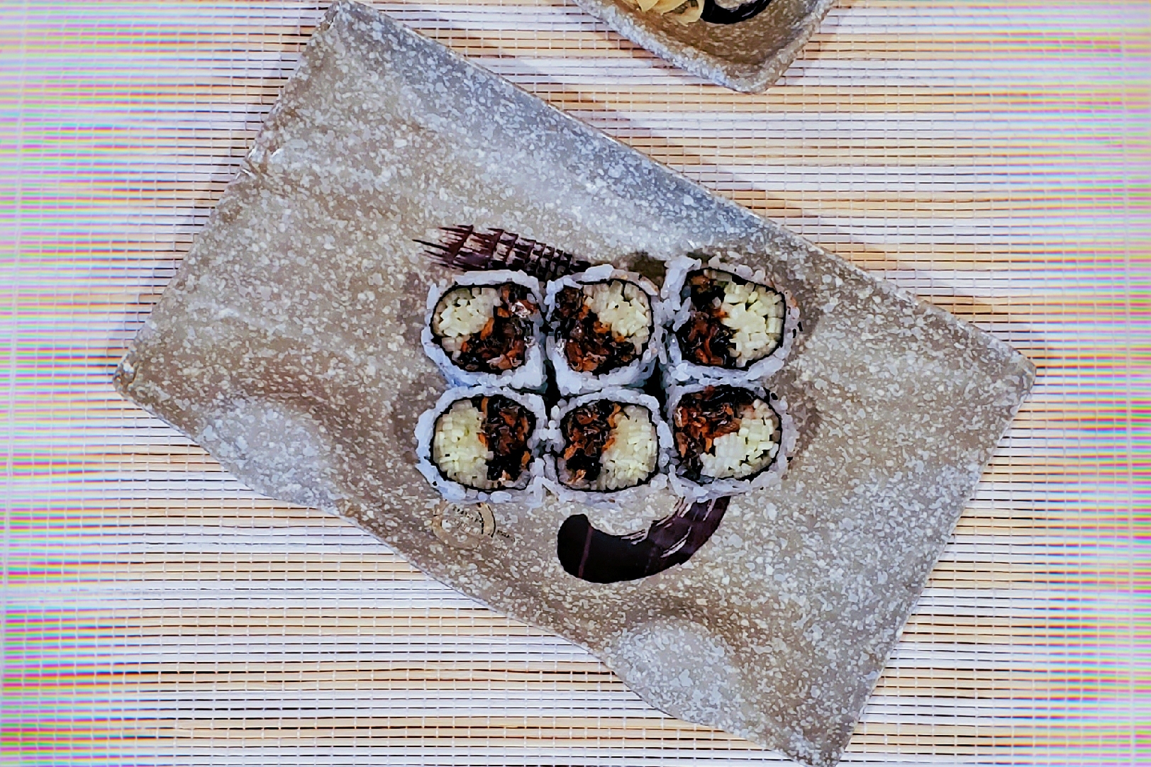 Order Salmon Skin Roll food online from Sushi para japanese restaurant store, New York on bringmethat.com