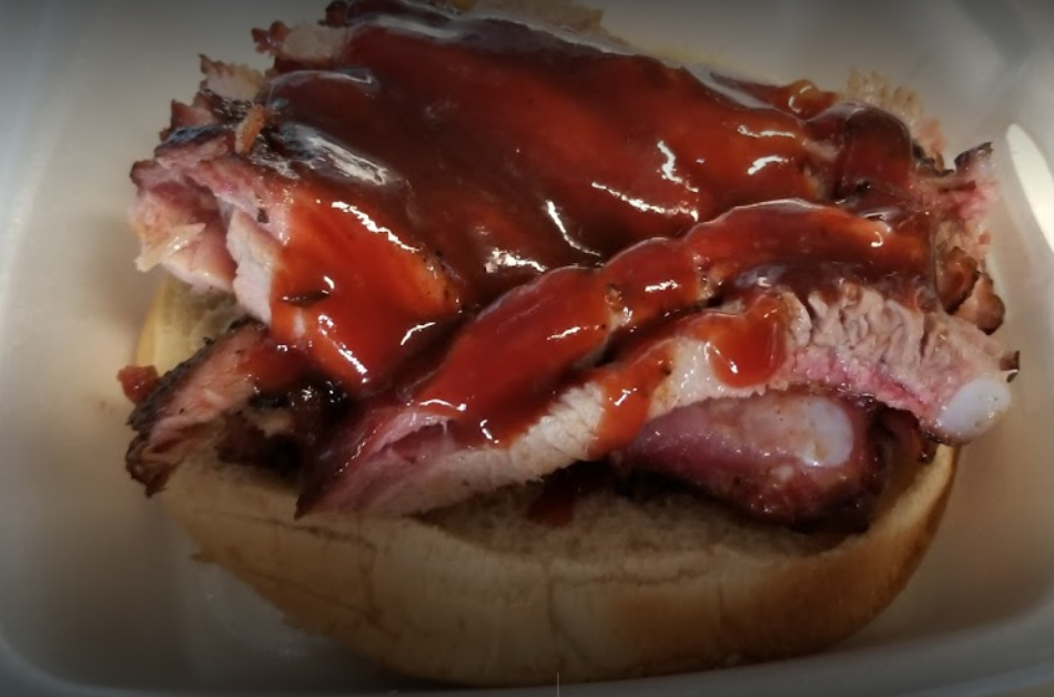 Order Sliced Brisket Sandwich Combo food online from Guillorys Bar B Que store, Houston on bringmethat.com