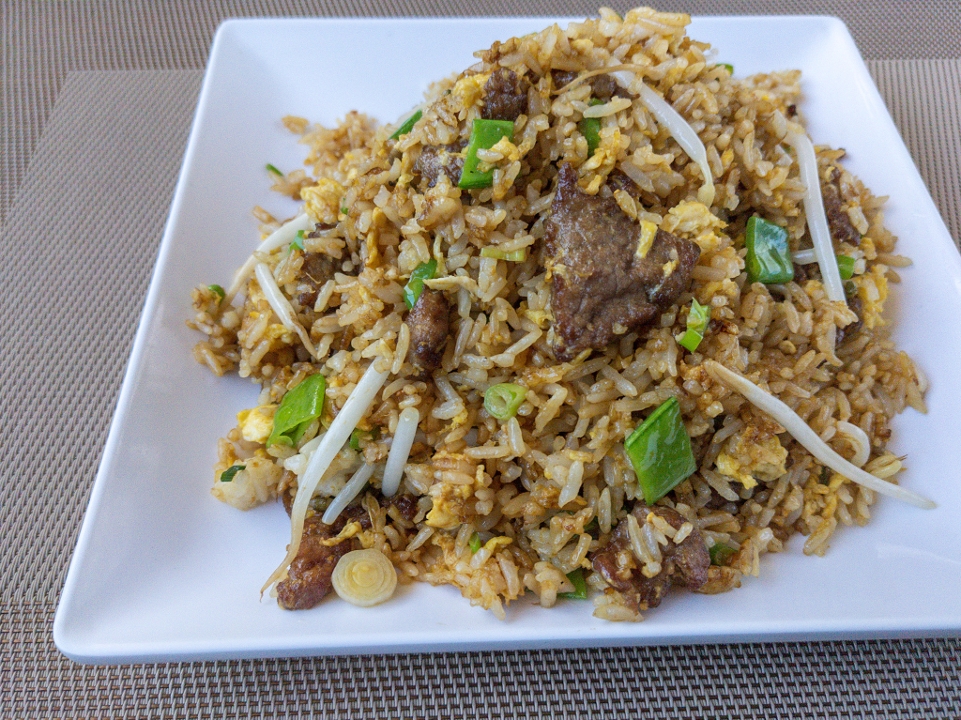 Order Beef Fried Rice 牛肉炒飯 food online from Furama store, Chicago on bringmethat.com