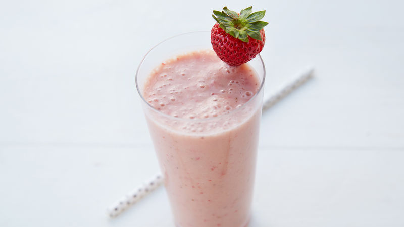 Order Strawberry Treat Smoothie food online from Tribute Coffee store, Garden Grove on bringmethat.com
