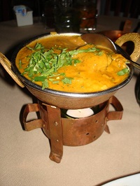 Order Chicken Curry food online from Kamal Palace Cuisine of India store, Long Beach on bringmethat.com