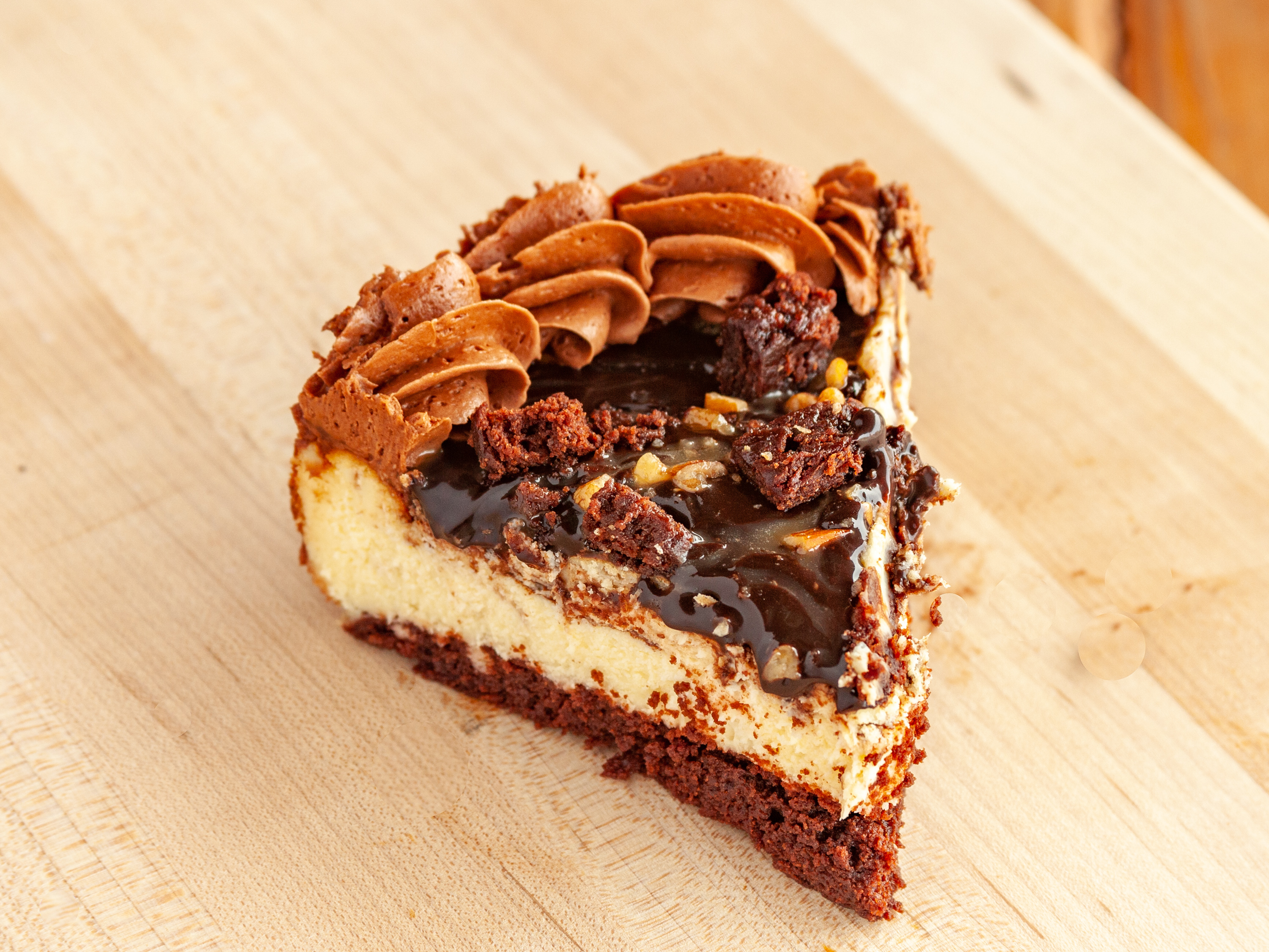 Order Brownie Cheesecake food online from Smokee Mo's St Louis BBQ store, Ballwin on bringmethat.com