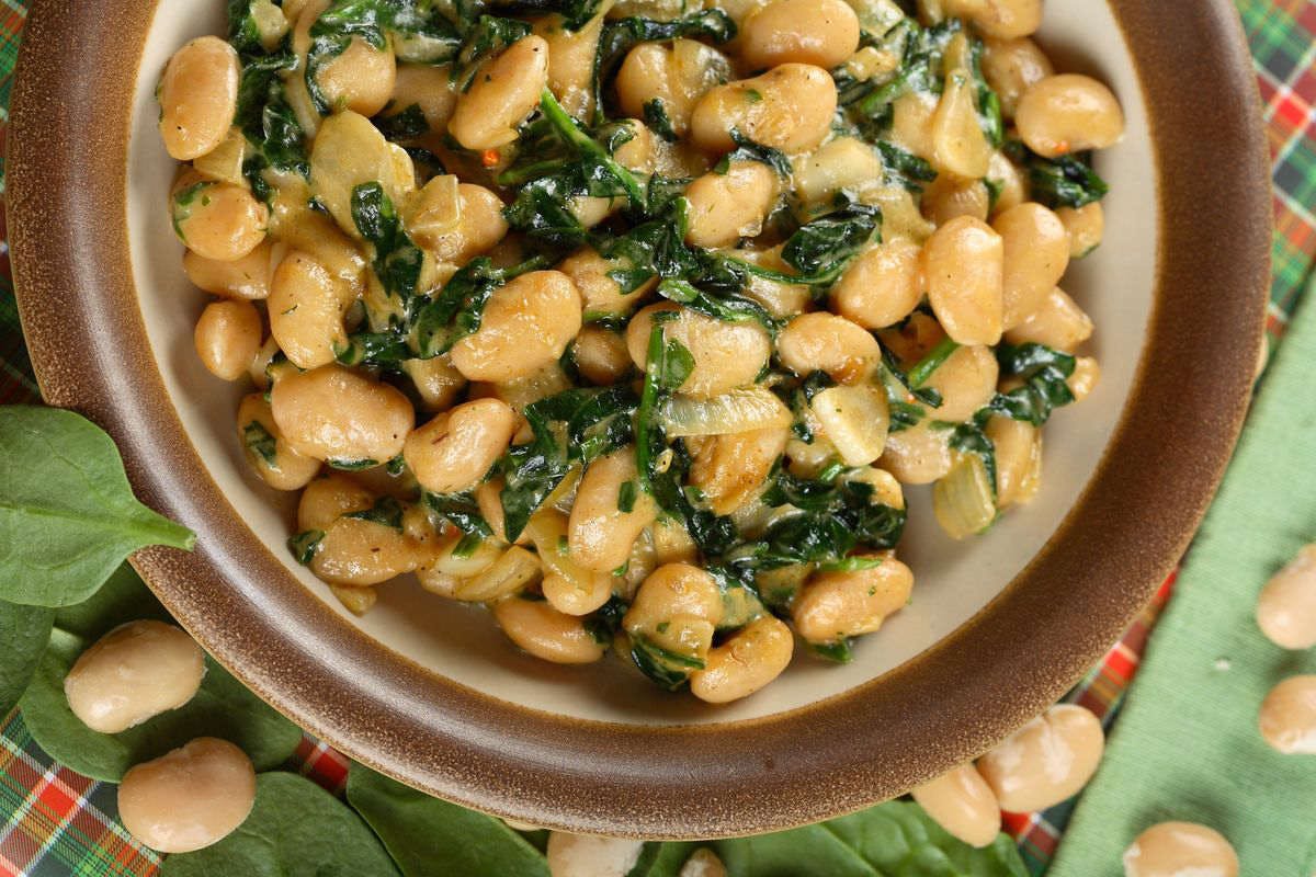 Order Broccoli rabe and cannellini beans - Appetizer food online from Il Forno store, Branchburg on bringmethat.com