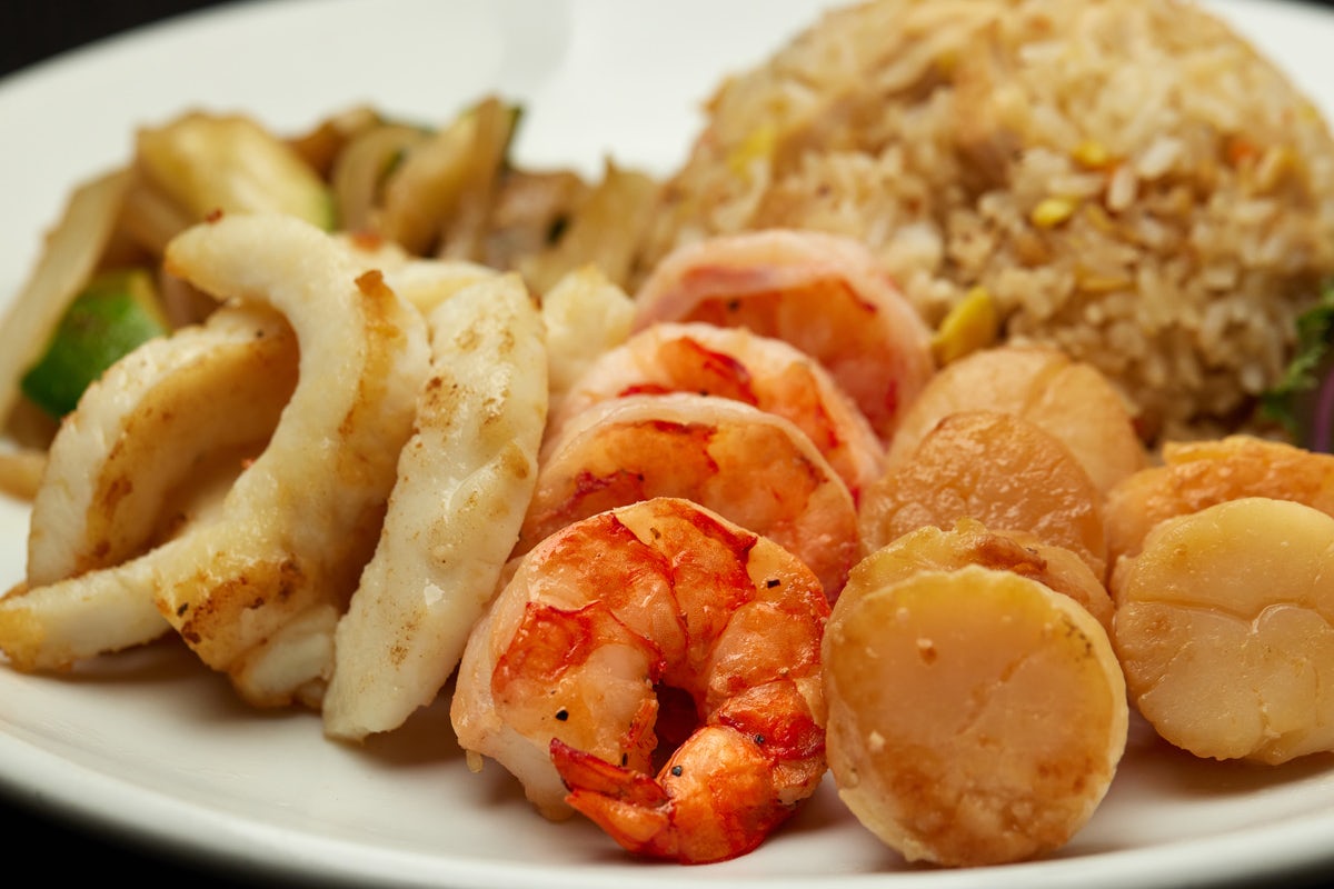 Order CALAMARI, SCALLOPS, & COLOSSAL SHRIMP food online from Dulles store, Sterling on bringmethat.com