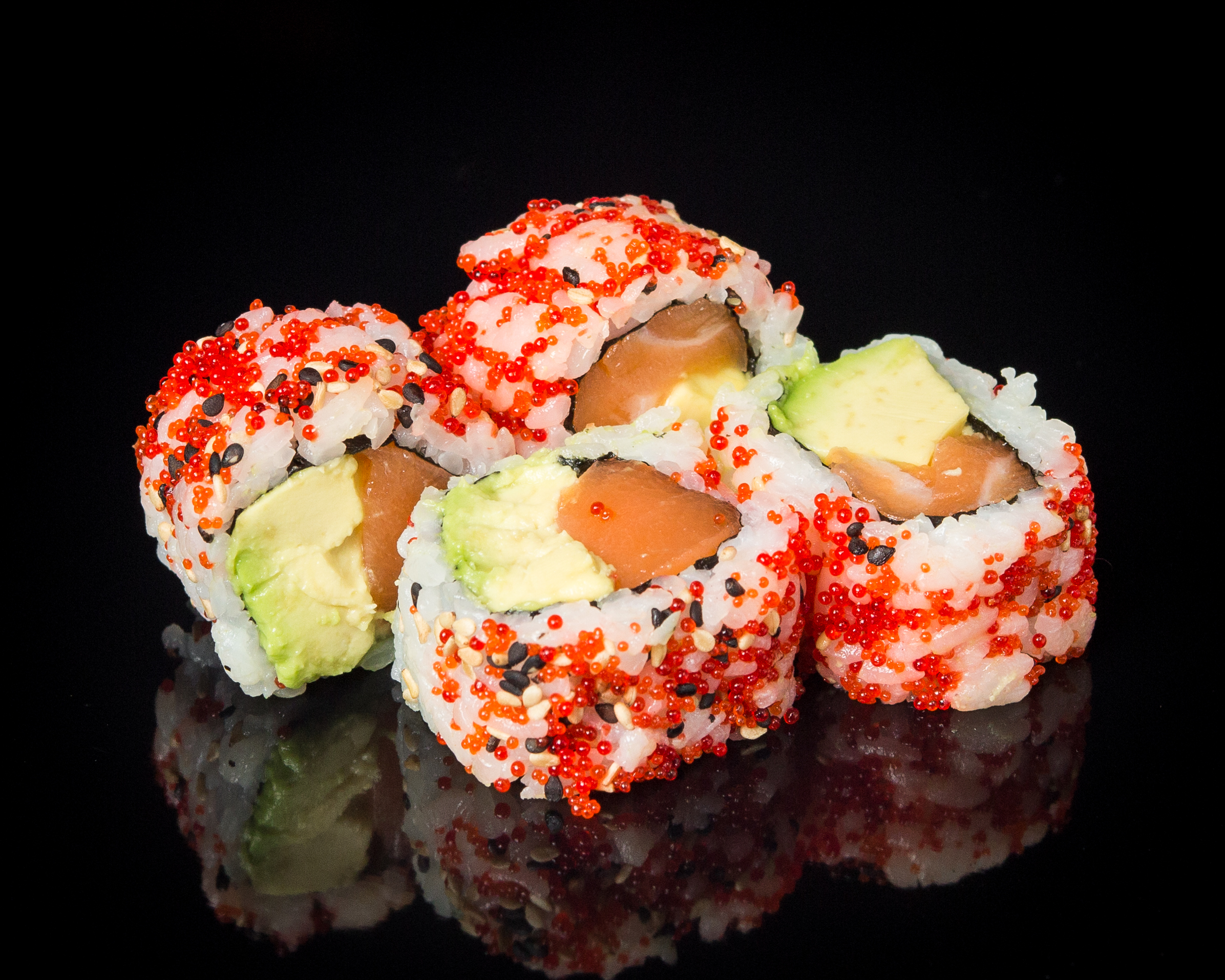 Order 4 Piece Salmon Avocado Roll food online from Sushi Sakura Express store, Houston on bringmethat.com