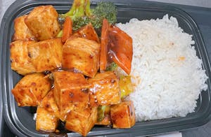 Order T11. Hunan Tofu food online from China Hut store, Chicago on bringmethat.com