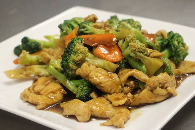 Order Chicken with Broccoli food online from East China store, Aurora on bringmethat.com