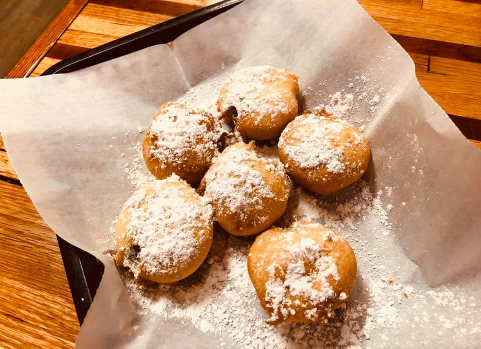 Order Deep Fried Oreos food online from Dicarlo Pizza store, Vienna on bringmethat.com