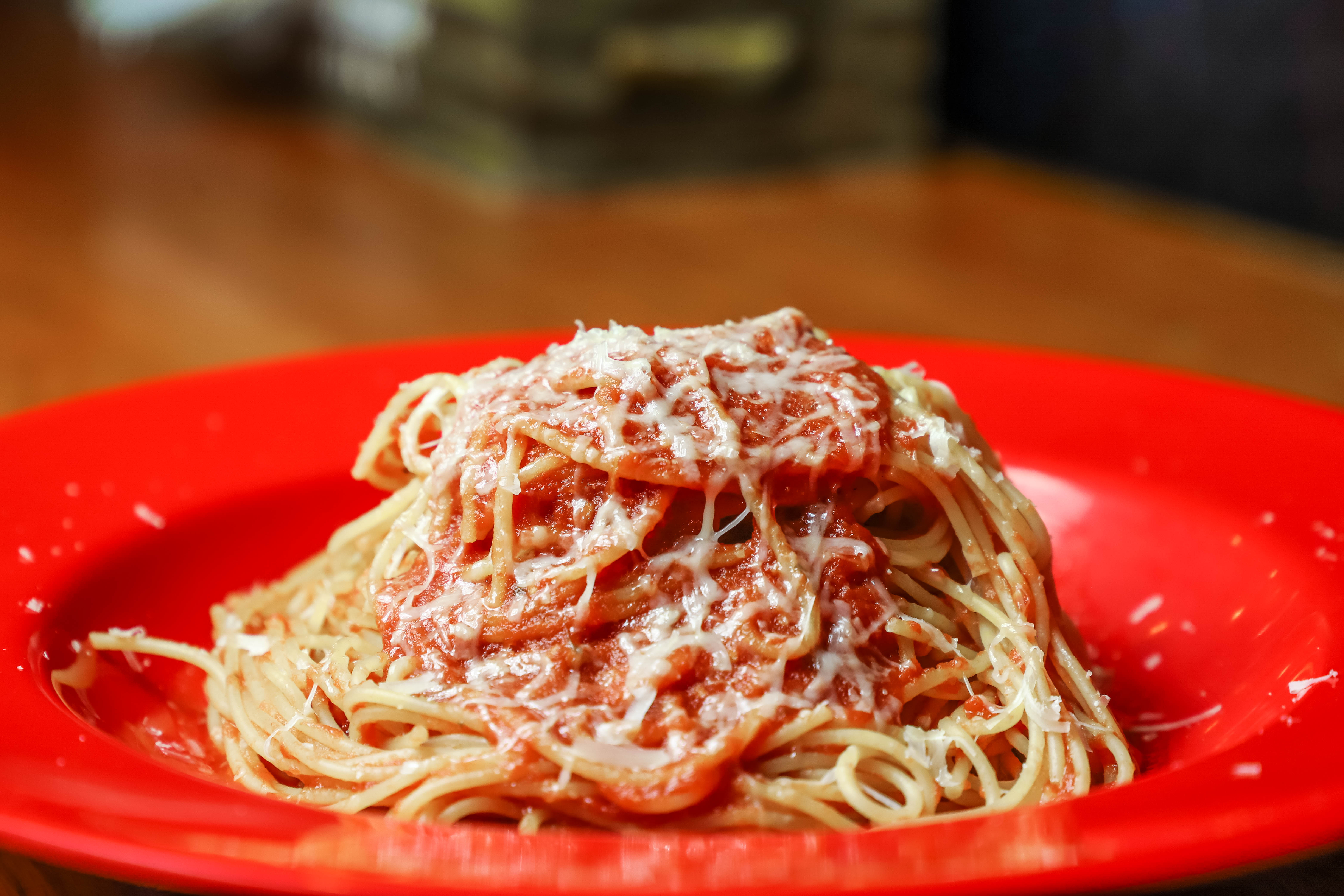 Order Spaghetti al Pomodoro food online from Santucci Original Square Pizza store, Ventnor City on bringmethat.com