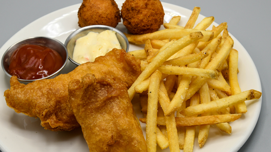 Order Kids Fish + Chips food online from Mitchell's Fish Market store, Livonia on bringmethat.com