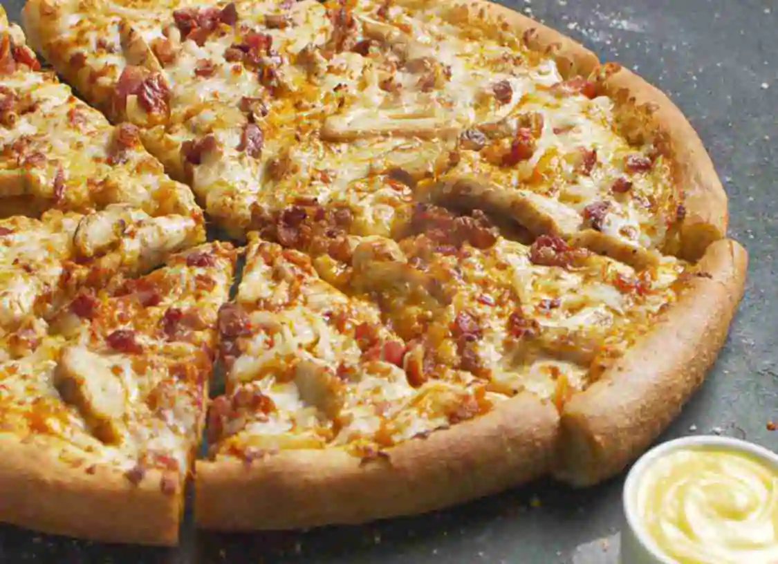 Order FIERY BUFFALO CHICKEN PIZZA food online from Papa Johns store, Mount Sinai on bringmethat.com