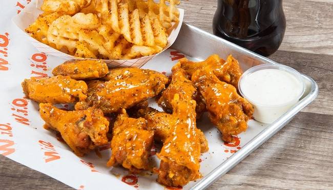 Order 6 pc Classic Wings Fry Combo food online from Wing It On store, New Britain on bringmethat.com