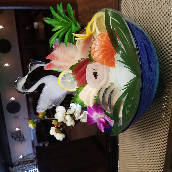 Order 11. Sashimi Entree food online from Rainbow King store, Bel Air on bringmethat.com