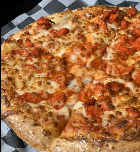 Order Tandoori Chicken Pizza 16" food online from Champs Pizza store, Sterling on bringmethat.com