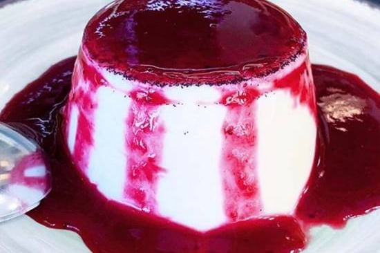 Order Panna Cotta food online from The Italian Homemade Company store, San Francisco on bringmethat.com