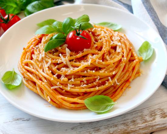 Order Tomato, Garlic, & Basil Spaghetti food online from The Pasta Brothers store, Rancho Palos Verdes on bringmethat.com