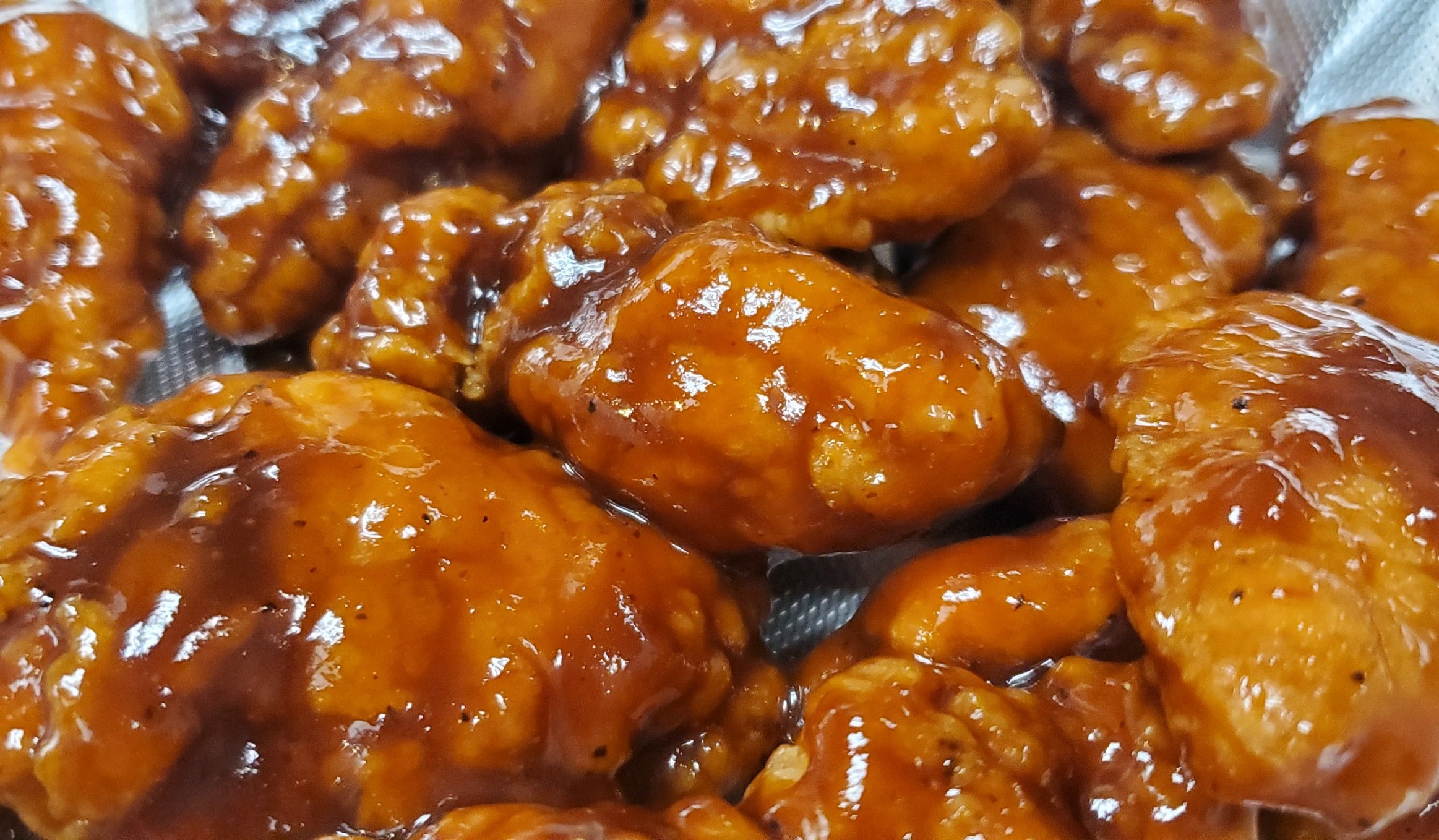 Order Boneless Wings food online from Knuckles Knockout Grill store, Rochester on bringmethat.com