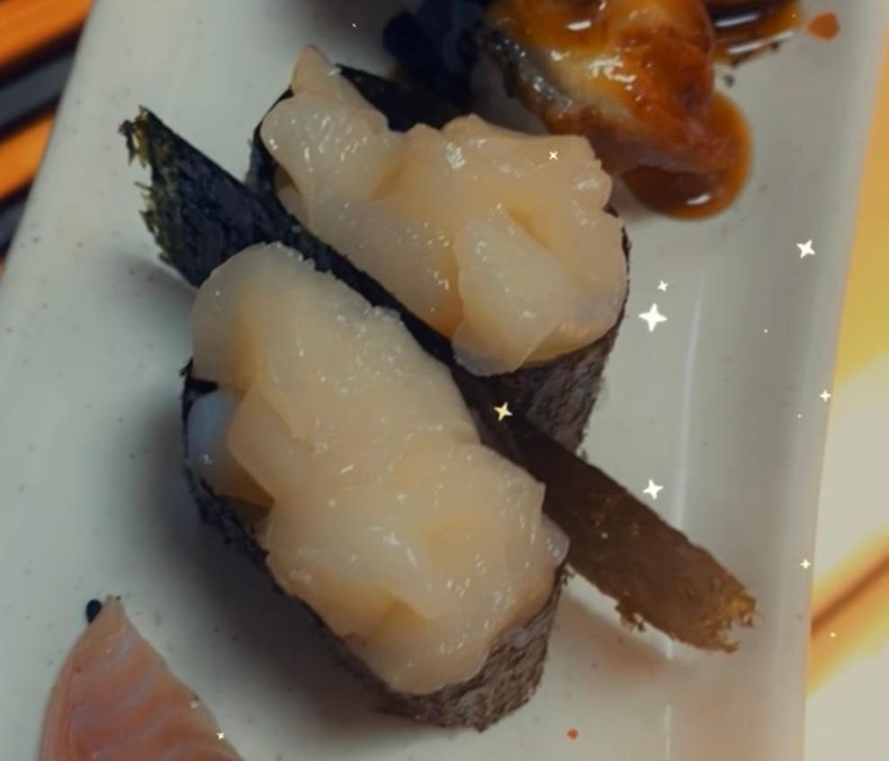 Order Scallops Sushi  food online from 760 Sushi Bros store, Victorville on bringmethat.com
