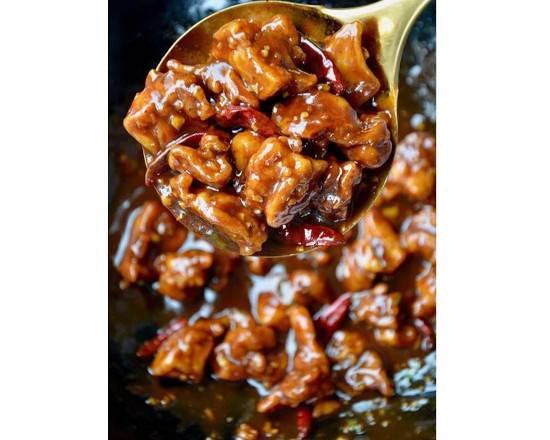 Order General Tso's Beef左宗牛 food online from Chuanyu Fusion store, Oklahoma City on bringmethat.com