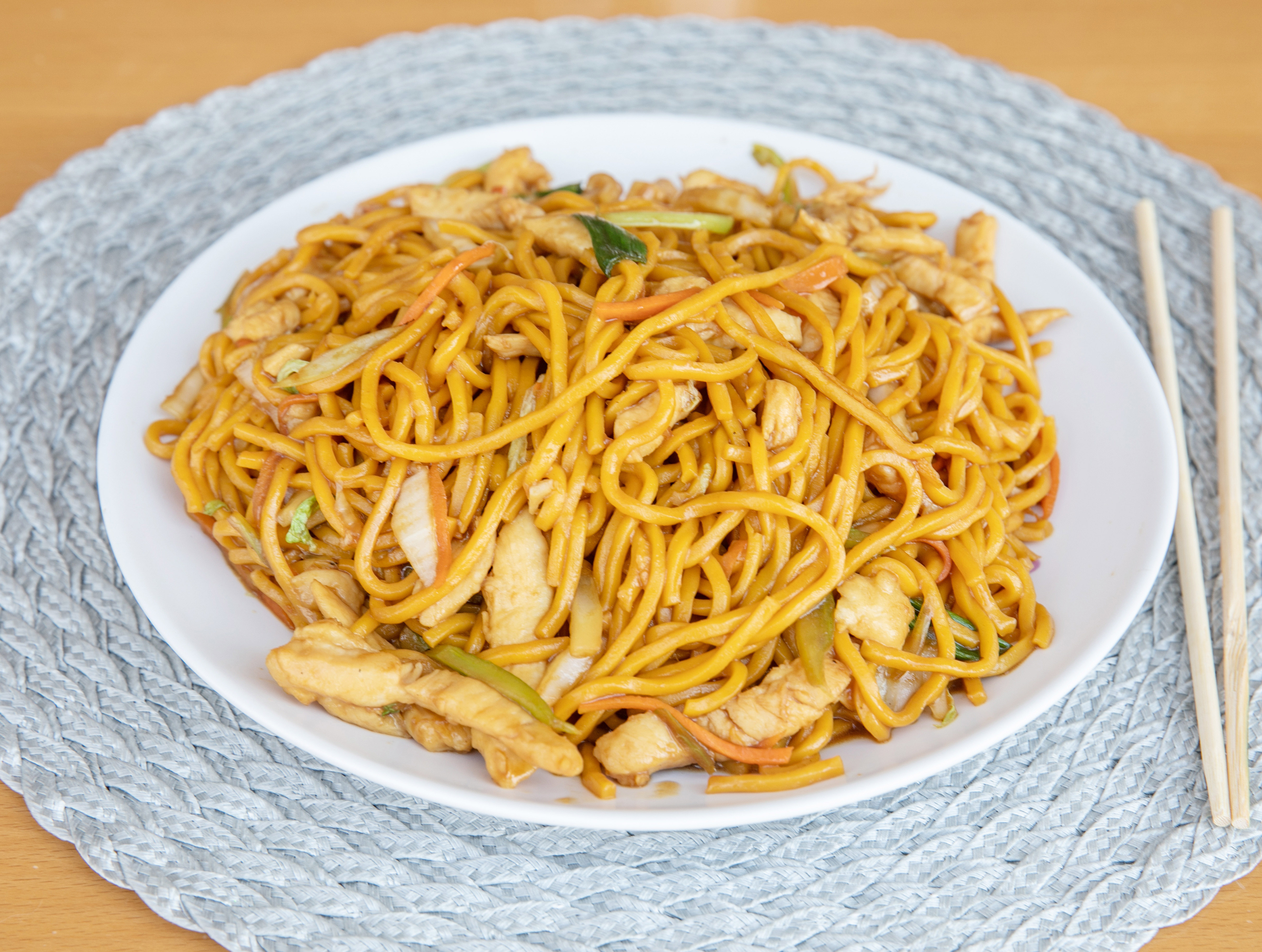 Order 21. Lo Mein Noodle food online from Taste of Orient store, Columbus on bringmethat.com