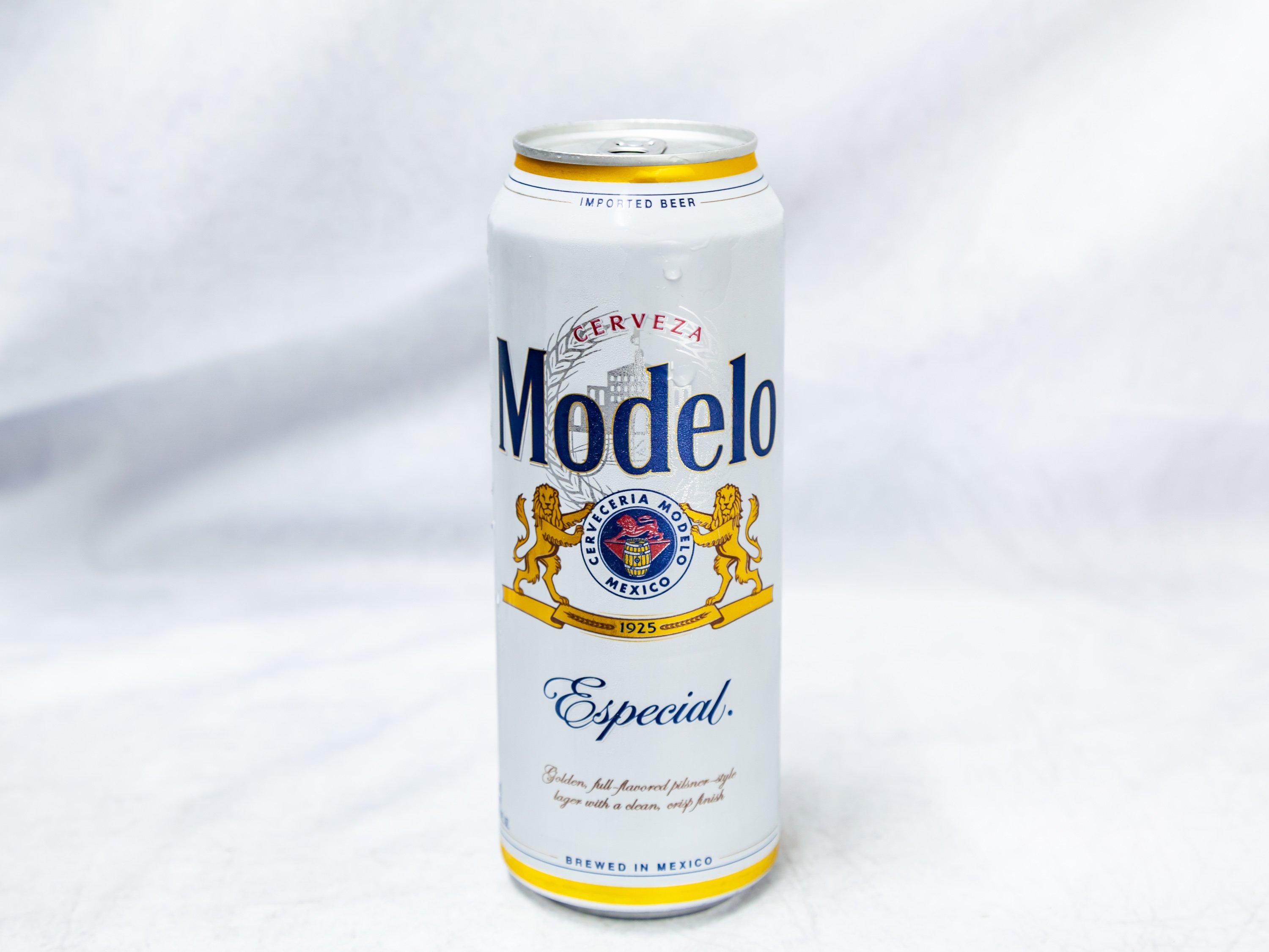 Order 24 oz Bottle Modelo Extra Especial food online from Gallaghers Drive-In Liquor store, Oakland on bringmethat.com