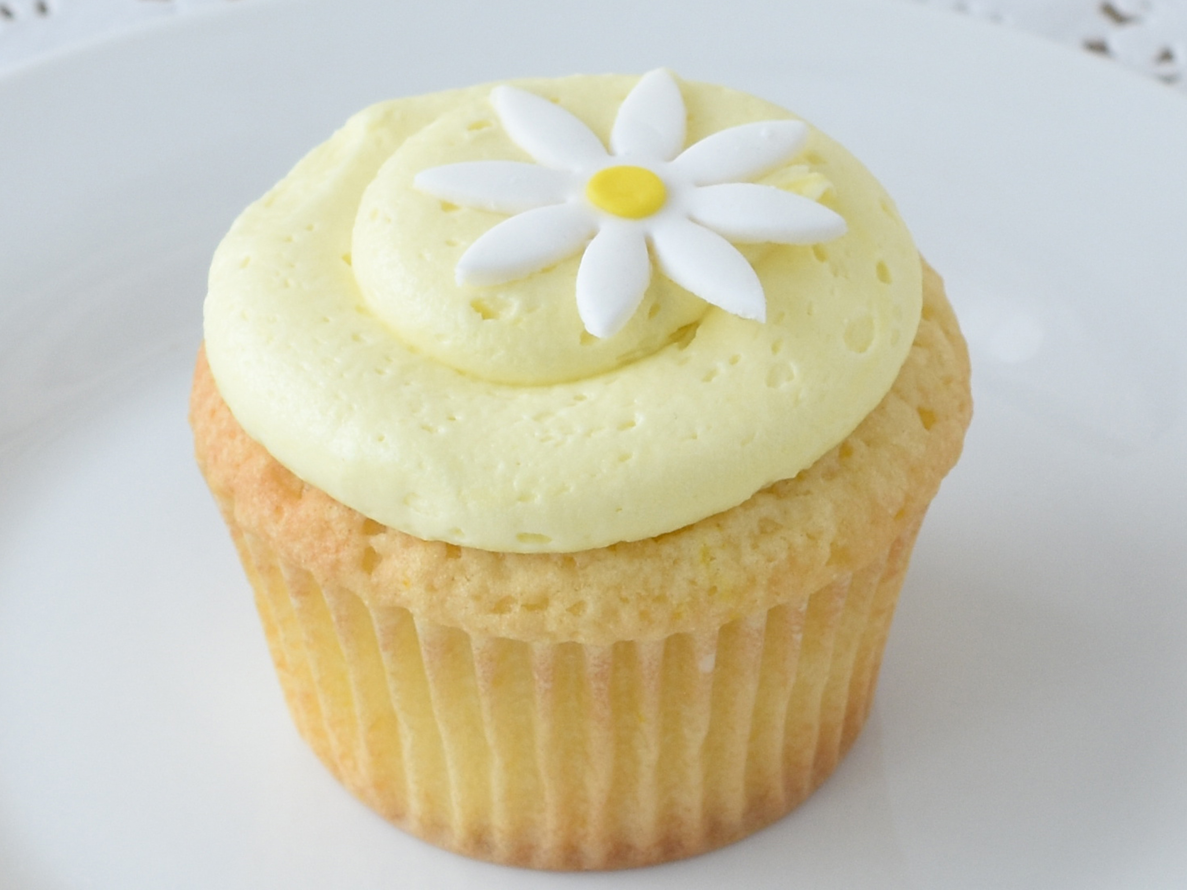 Order 1 Full Size Cupcake food online from Mo's Sweet Minis store, Richmond on bringmethat.com
