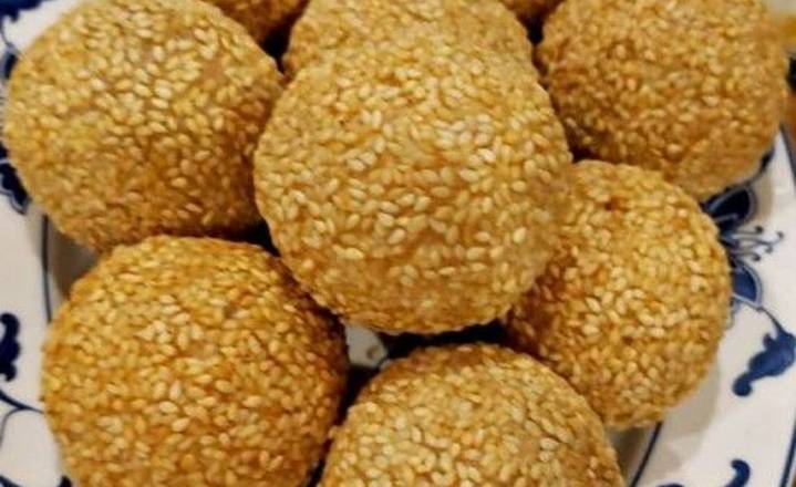 Order Sesame Balls food online from Paradise Asian Cafe store, Aurora on bringmethat.com