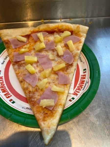 Order Hawaiian Delight Pizza food online from Famous famiglia pizza store, New York on bringmethat.com