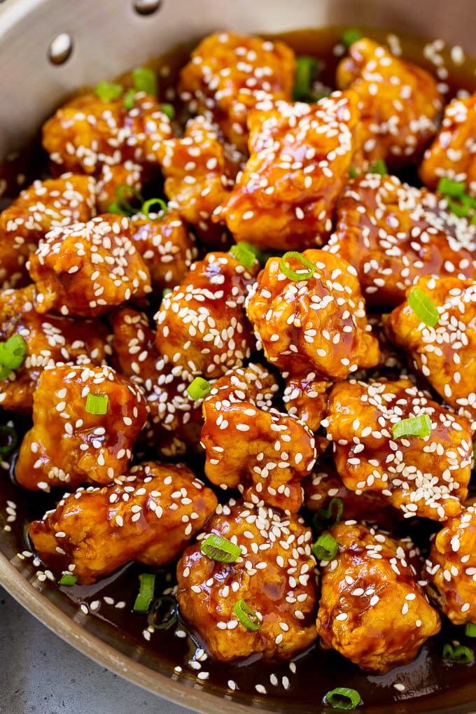 Order Sesame Chicken Lunch food online from China A Go Go (Losee) store, North Las Vegas on bringmethat.com