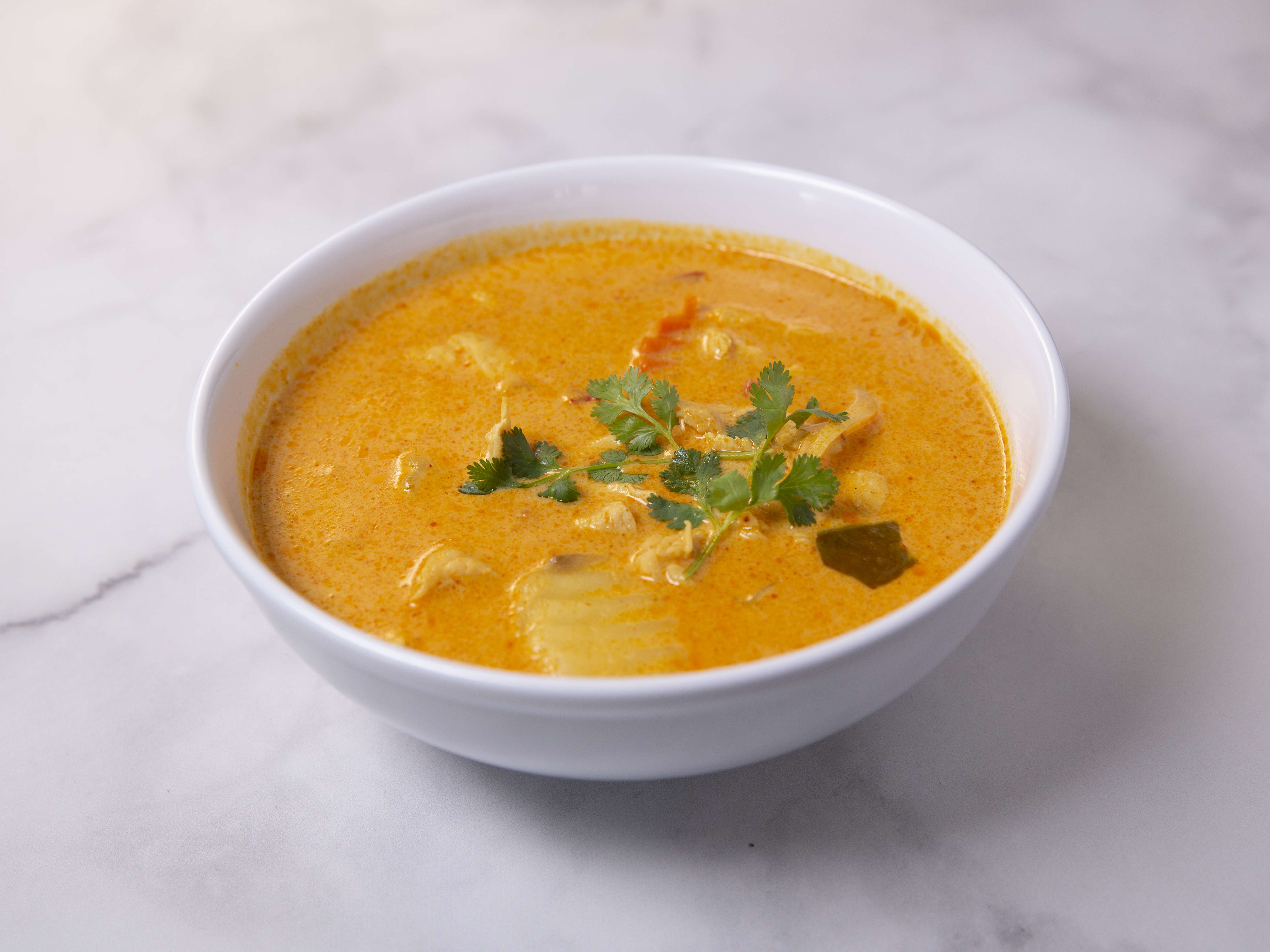 Order C3. Yellow Curry food online from Lacha somtum store, Los Angeles on bringmethat.com