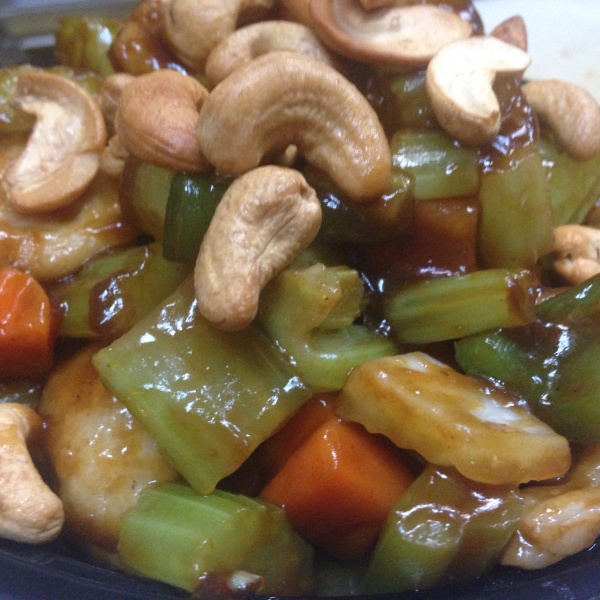 Order Chicken with Cashew Nuts food online from Sing Long store, Washington on bringmethat.com