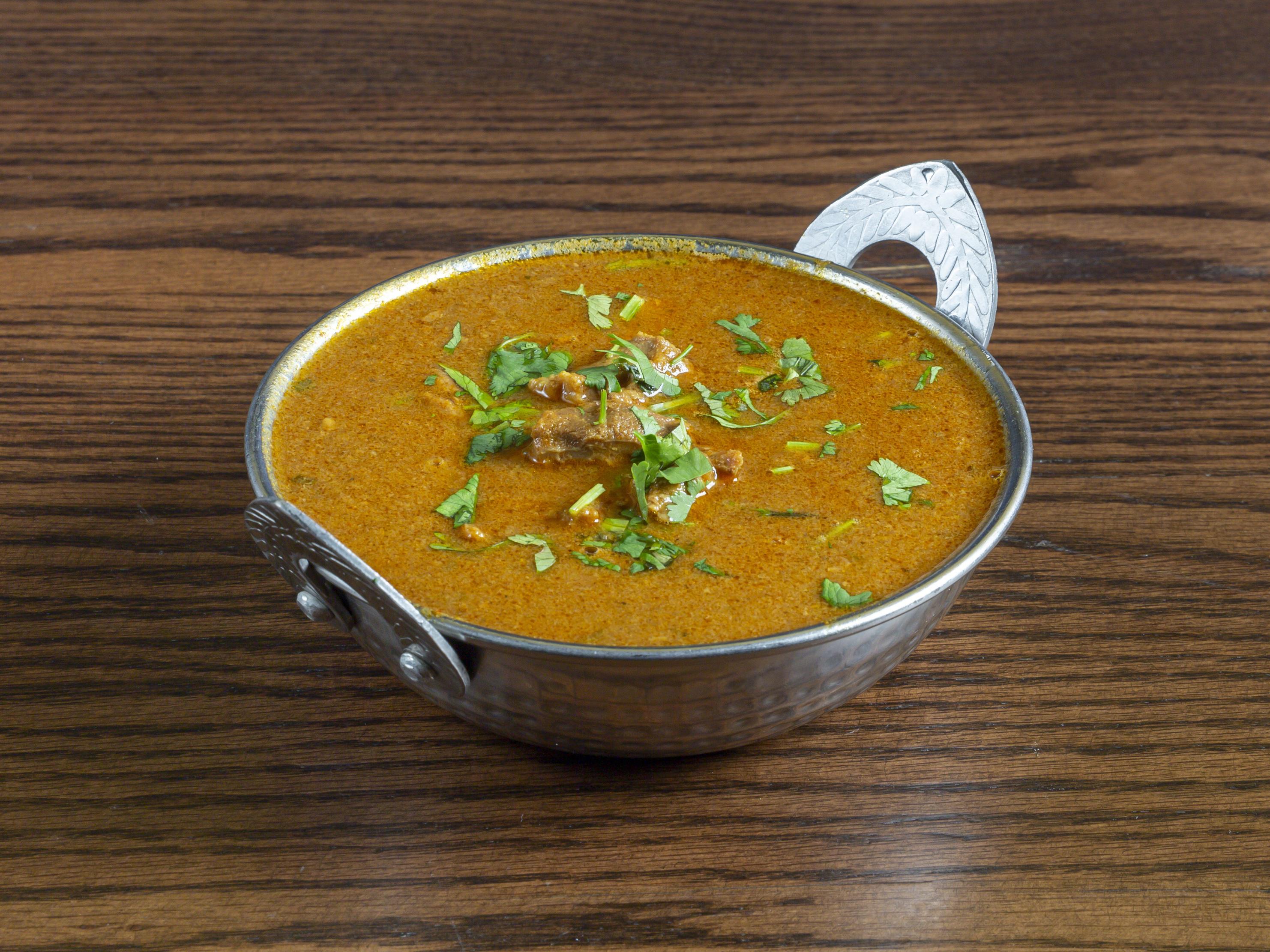 Order Lamb Curry Specialty food online from Khaab Indian Kitchen & Bar store, Bexley on bringmethat.com