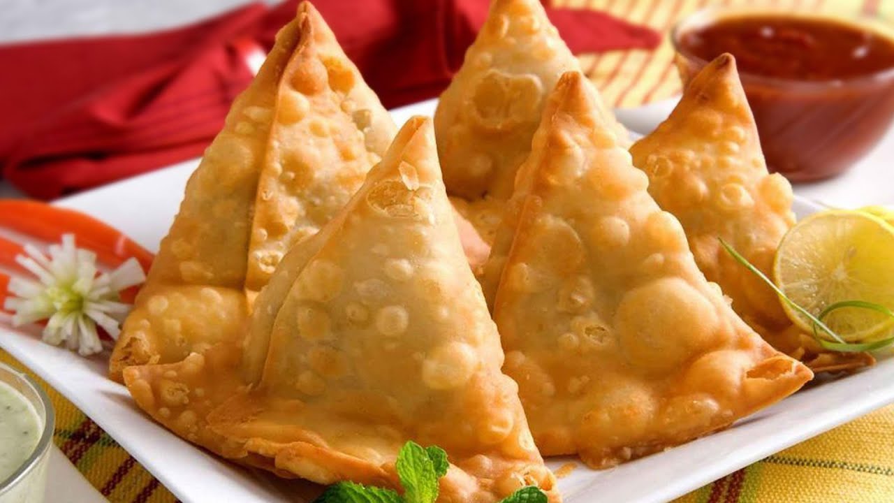 Order Samosa food online from Cakes & Bakes store, Dublin on bringmethat.com