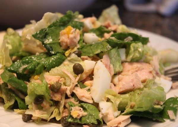 Order Tuna Salad food online from Murphy Deli store, Austin on bringmethat.com