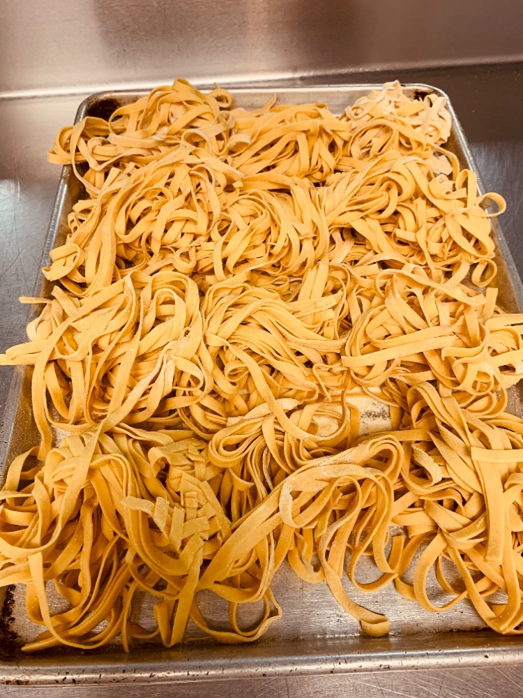 Order Fresh fettuccine  2x5 oz servings. food online from IL Baretto To Go store, New York on bringmethat.com