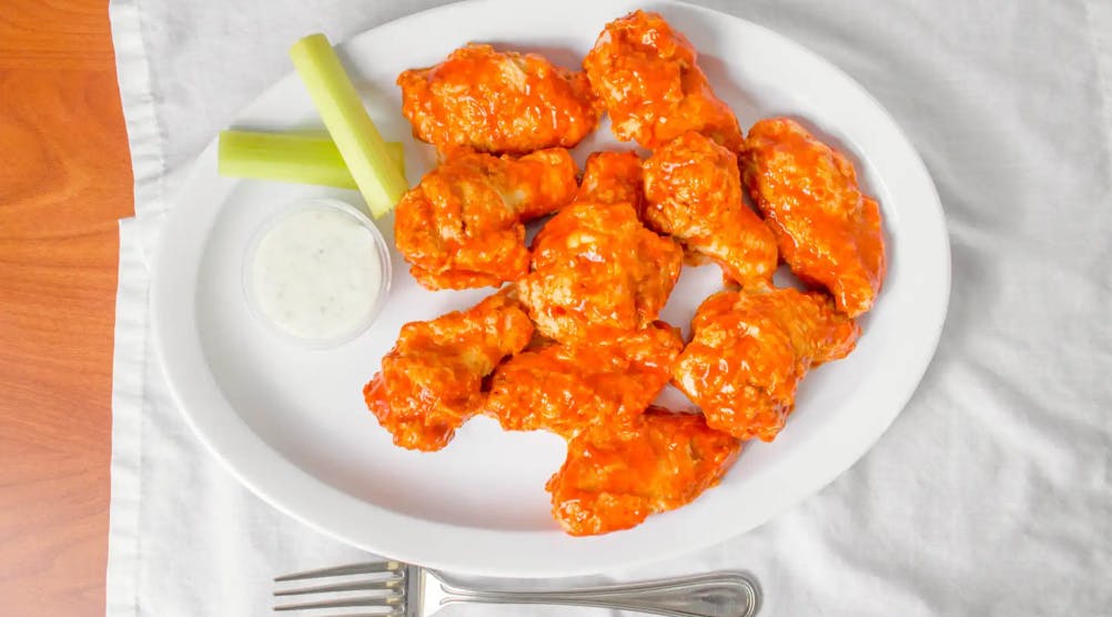 Order Hot Wings - 10 Pieces food online from Steves Pizza store, Rancho Cordova on bringmethat.com
