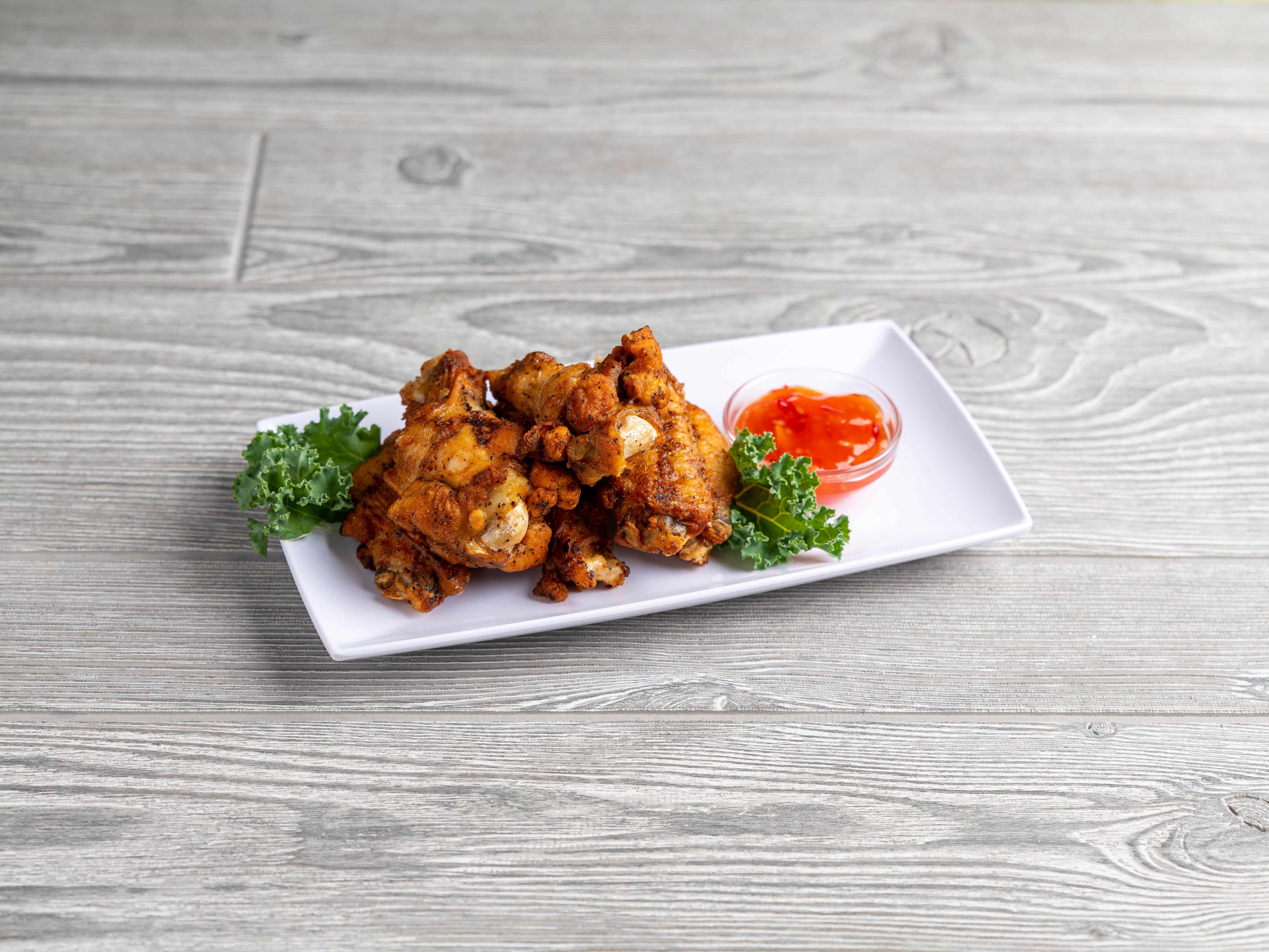 Order Chicken Wings 6 count food online from Penny Hill Deli Bar & Char store, Norman on bringmethat.com