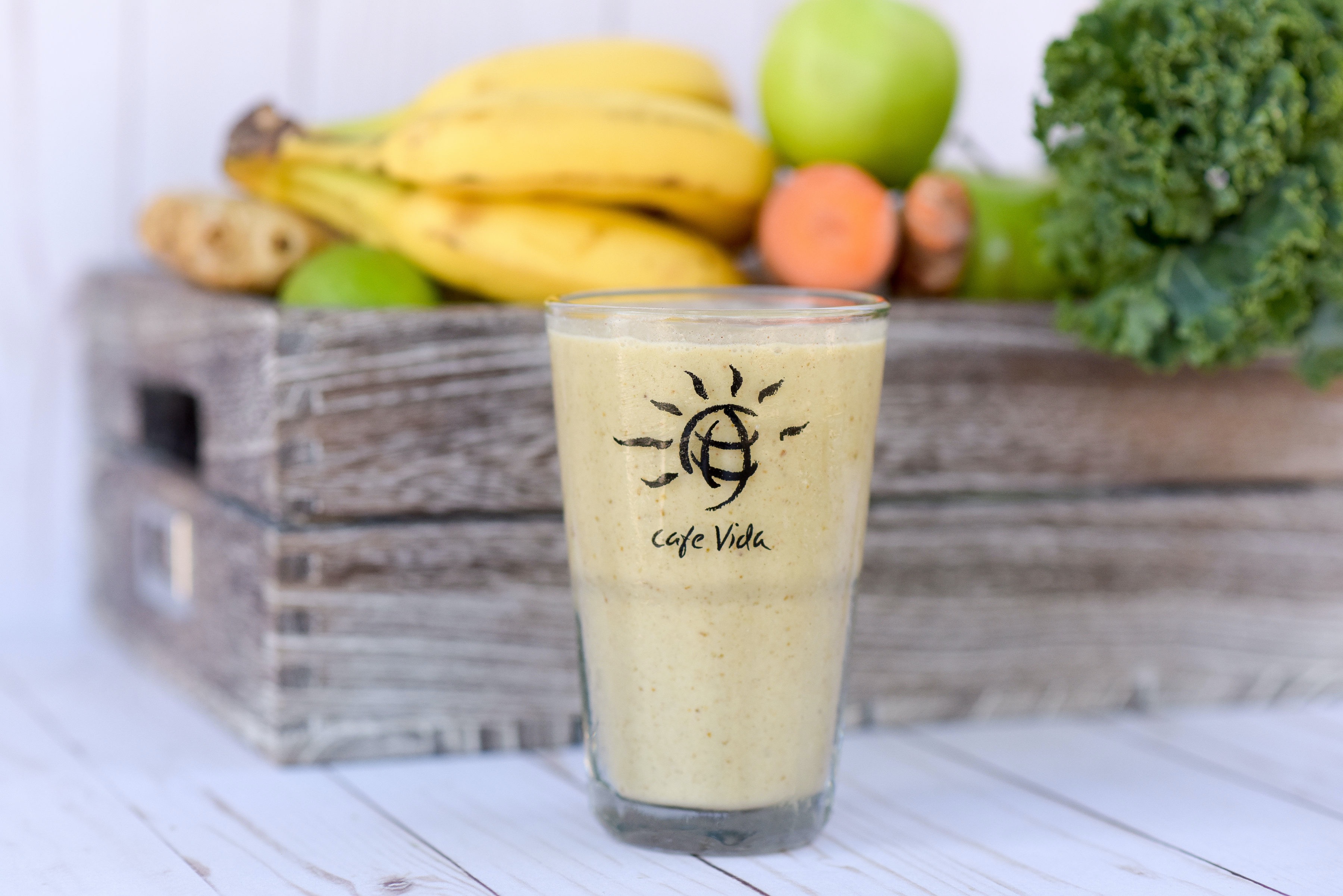 Order Perfect Date Shake food online from Cafe Vida store, Pacific Palisades on bringmethat.com