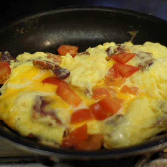 Order Bacon & Tomato Omelet food online from Sunrise Sunset store, Lakewood on bringmethat.com