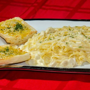 Order Linguine Alfredo food online from Papa Ray's Pizza store, Daly City on bringmethat.com