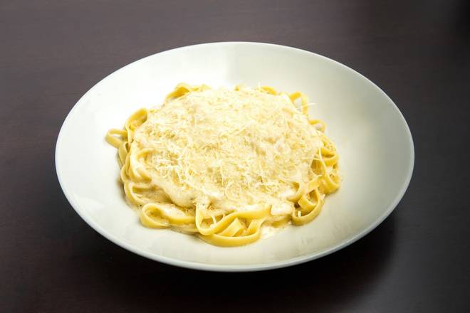 Order Fettuccine Alfredo food online from The Old Spaghetti Factory store, Louisville-Jefferson County on bringmethat.com