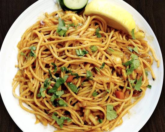 Order Chicken Chow Mein food online from Chicago Curry House store, Chicago on bringmethat.com