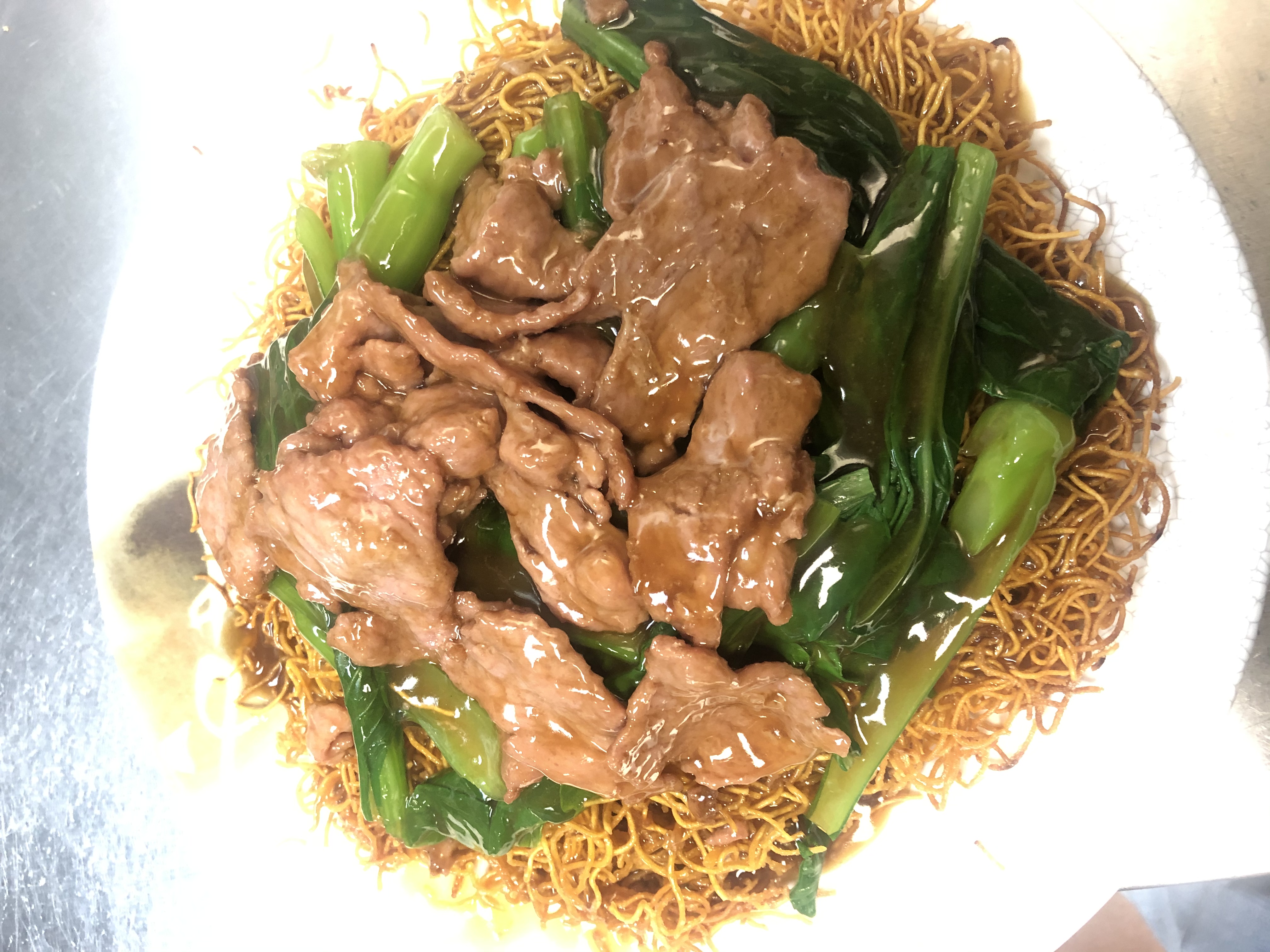 Order Beef Pan Fried noodle 牛肉两面王 food online from E&J Yummy Kitchen store, Monterey Park on bringmethat.com