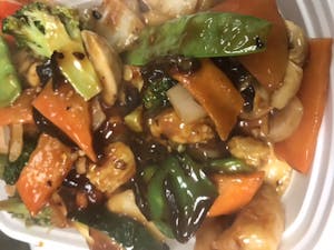 Order 85. Shrimp with Garlic Sauce 鱼香虾 food online from Moon Wok store, Lenexa on bringmethat.com